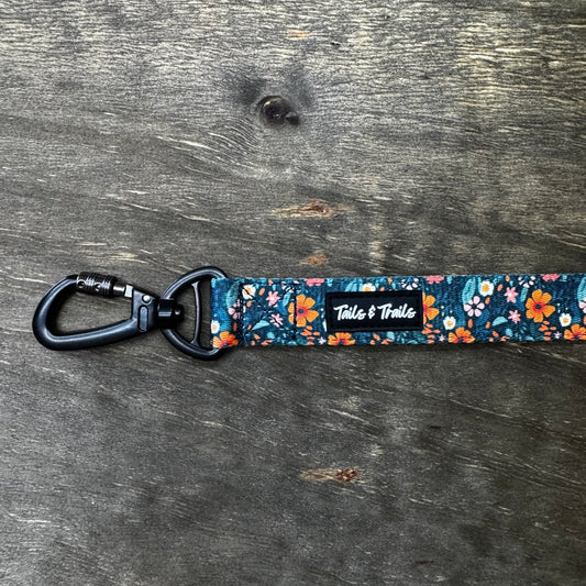Double Handle Floral Trail Leash