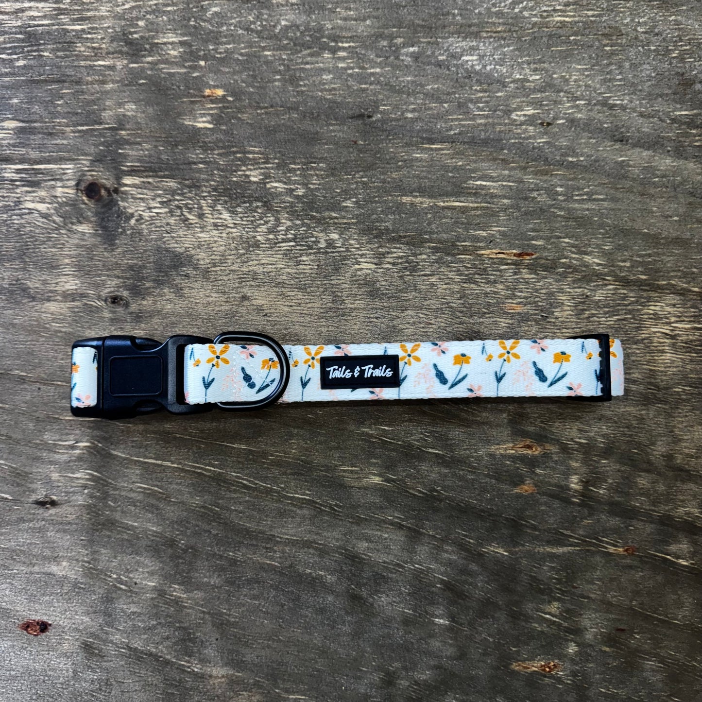Wildflower Trail Collar