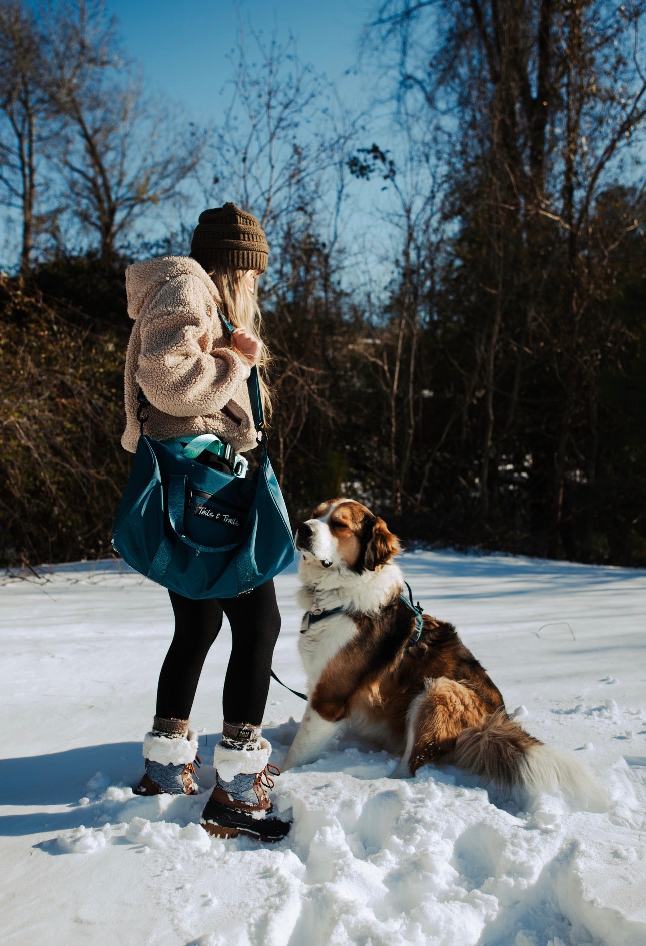 DOGGIE DUFFEL BAG