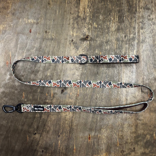 Double Handle Duck Camo Trail Leash