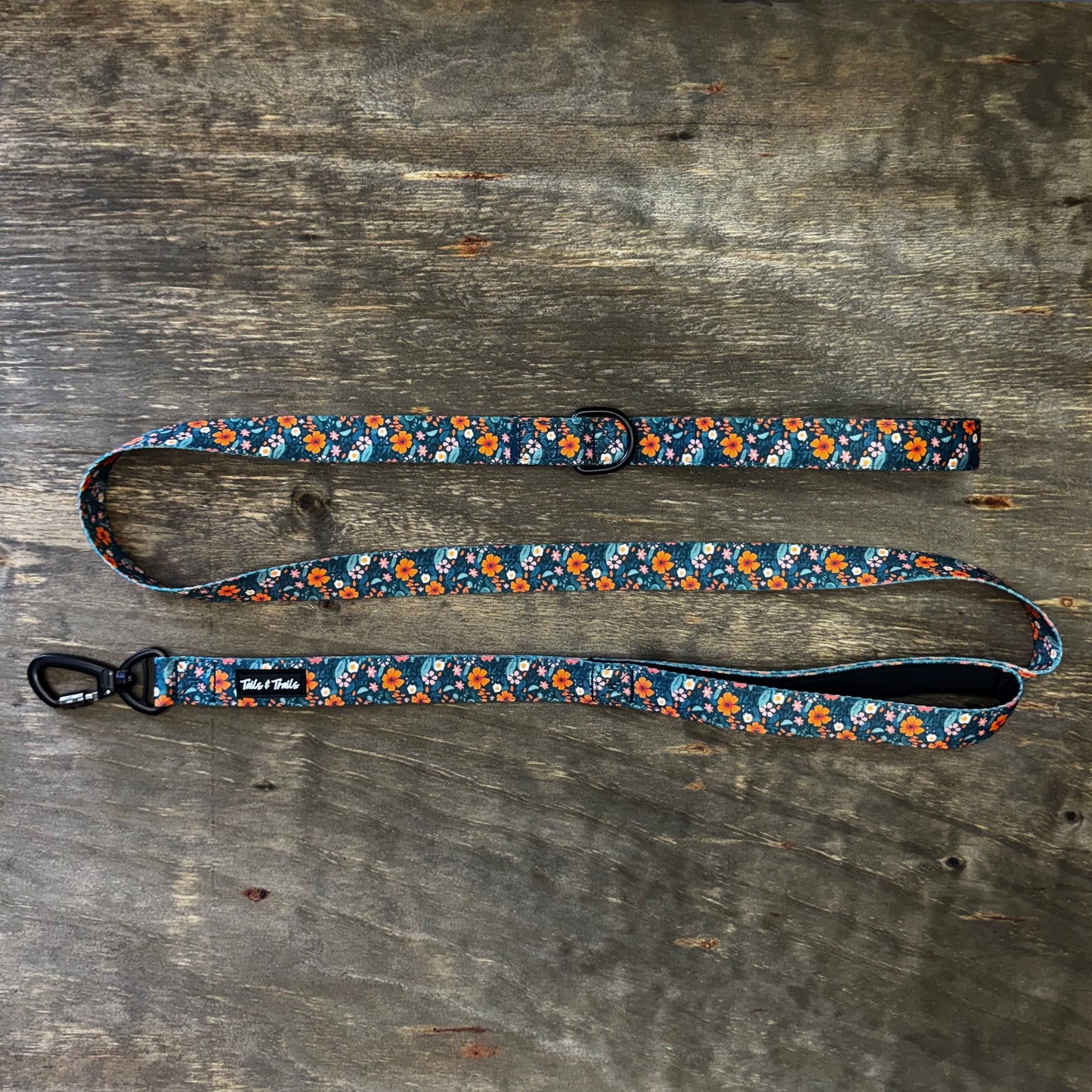 Double Handle Floral Trail Leash